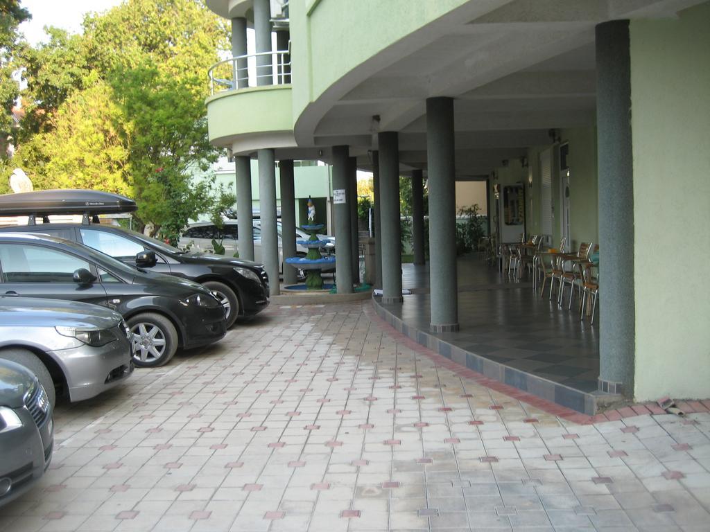 Guest House Vila Mimoza 울친 객실 사진
