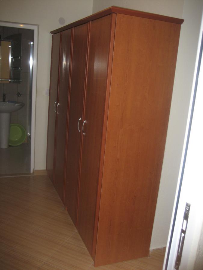 Guest House Vila Mimoza 울친 외부 사진